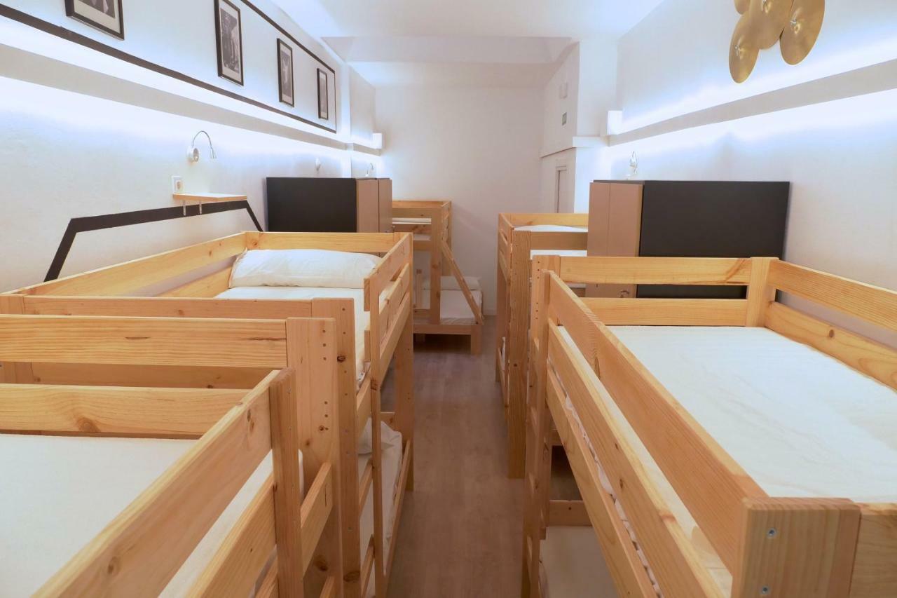 Guitar Hostel Bilbao Eksteriør bilde